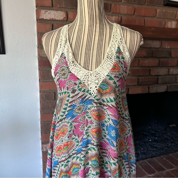 Lovers + Friends Hula Babydoll Dress in Mosaic Print Sz XS - Picture 4 of 10